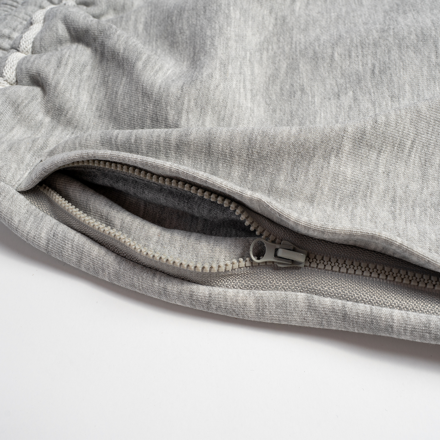 Oversized 3/4 Sweat Shorts